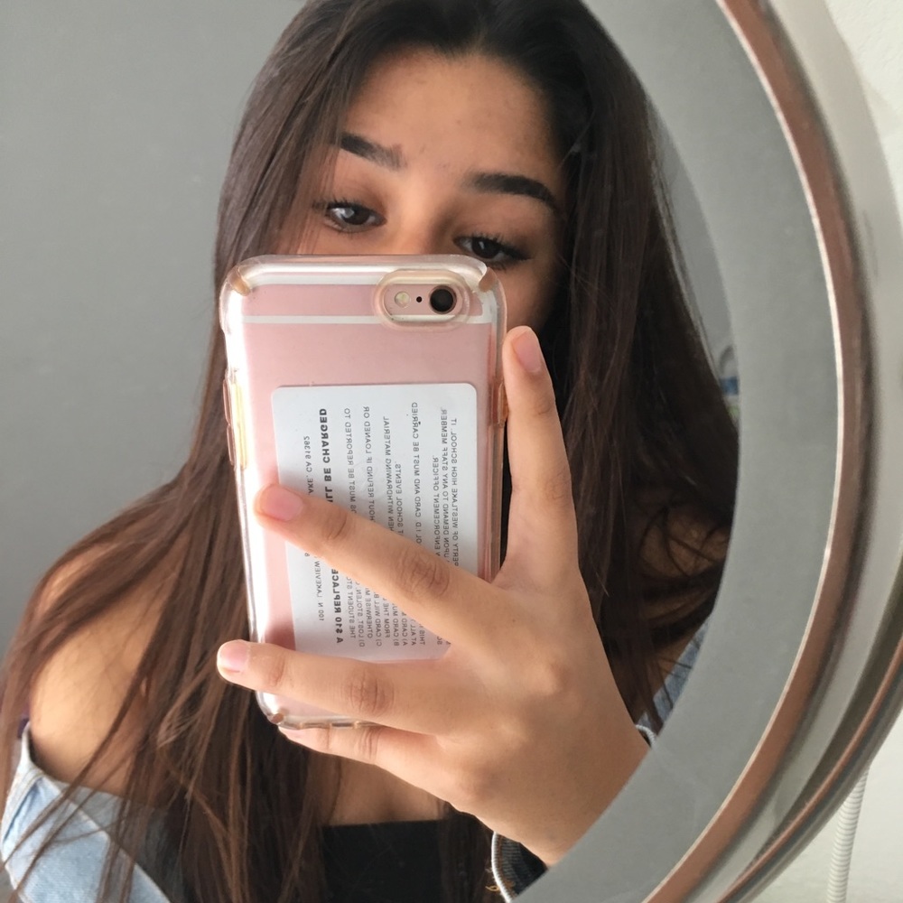 Meet your Posher, Leyla